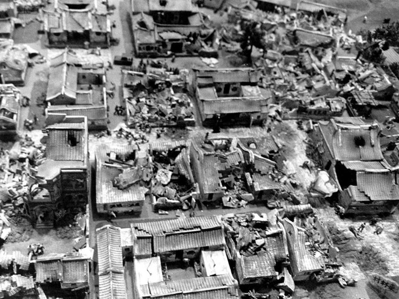 Nhà cửa trên đảo Kim Môn bị hư hại nghiêm trọng do trúng đạn pháo của Trung Quốc đại lục (Ảnh: Tư liệu).