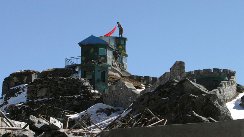 Một đồn binh Trung Quốc ở biên giới, nơi từng xảy ra đụng độ năm 2017 (Ảnh: Reuters).