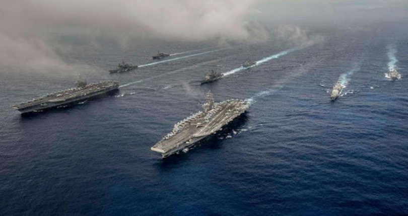 Kiều Lương cho rằng, nếu dùng vũ lực thống nhất Đài Loan vào lúc này, Mỹ và đồng minh sẽ lợi dụng ưu thế hải trên không và trên biển để chặt đứt tuyến đường tiếp tế của Bắc Kinh ở Biển Đông (Ảnh: Vos.com) Kiều Lương cho rằng, nếu dùng vũ lực thống nhất Đài Loan vào lúc này, Mỹ và đồng minh sẽ lợi dụng ưu thế hải trên không và trên biển để chặt đứt tuyến đường tiếp tế của Bắc Kinh ở Biển Đông (Ảnh: Vos.com)