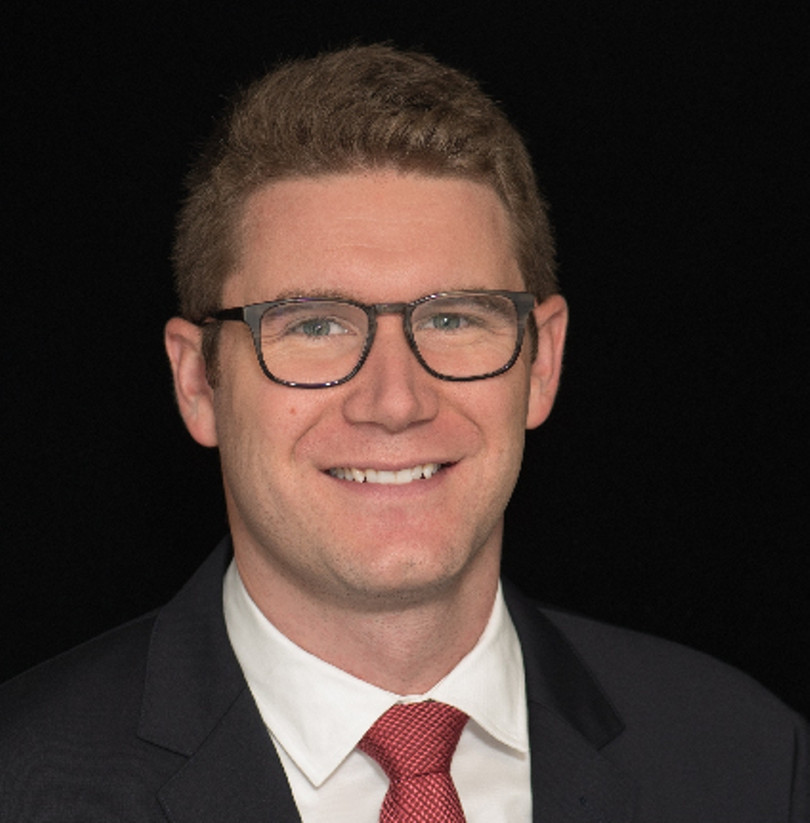 Ông Eric Sayers: việc lập ra chức vụ mới này đánh dấu một cam kết lâu dài và sự thay đổi trọng điểm công tác của Bộ Quốc phòng đã phù hợp với Báo cáo Chiến lược Quốc phòng Ông Eric Sayers: việc lập ra chức vụ mới này đánh dấu một cam kết lâu dài và sự thay đổi trọng điểm công tác của Bộ Quốc phòng đã phù hợp với Báo cáo Chiến lược Quốc phòng