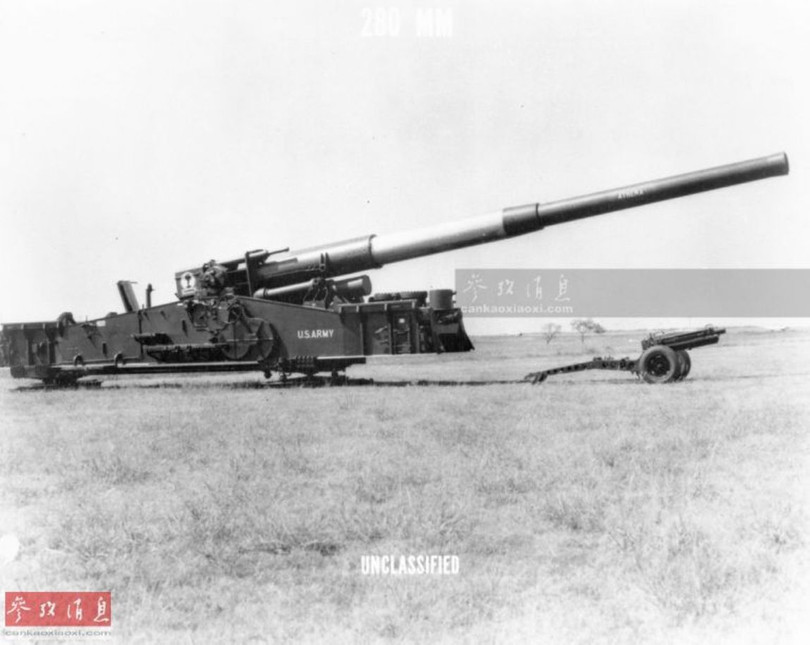 So sánh pháo hạt nhân M65 với pháo bình thường