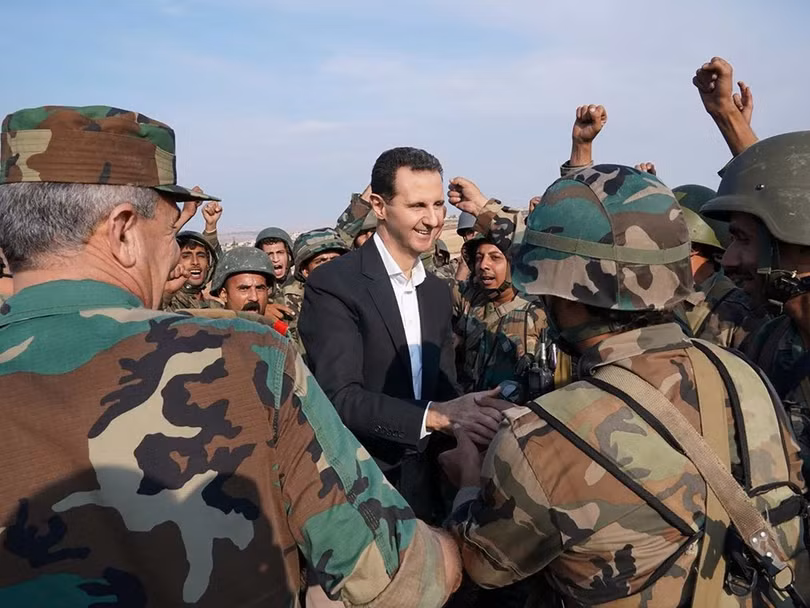 Tổng thống Syria thăm Sư đoàn Những con Hổ của quân đội Syria ở mặt trận Bắc Syria