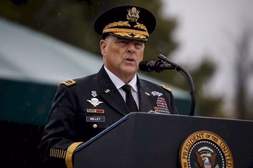 Ông Mark Milley phát biểu tại lễ nhậm chức Ông Mark Milley phát biểu tại lễ nhậm chức