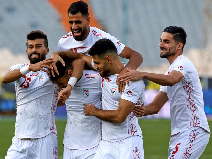 Các cầu thủ Iran ăn mừng sau khi ghi bàn vào lưới đội khách