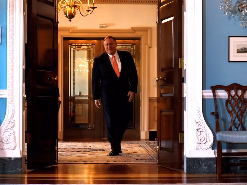 Ngày 8/10, Ngoại trưởng Mike Pompeo tuyên bố Mỹ sẽ áp đặt hạn chế thị thực đối với các quan chức chính phủ Trung Quốc mà họ coi là tham gia đàn áp người Duy Ngô Nhĩ theo đạo Hồi ở Tân Cương