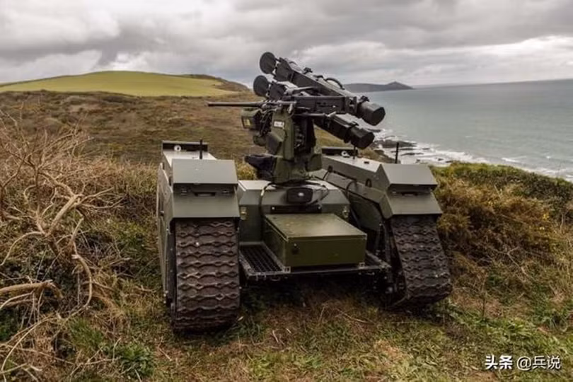 Robot tấn công mang súng chống tăng của Anh