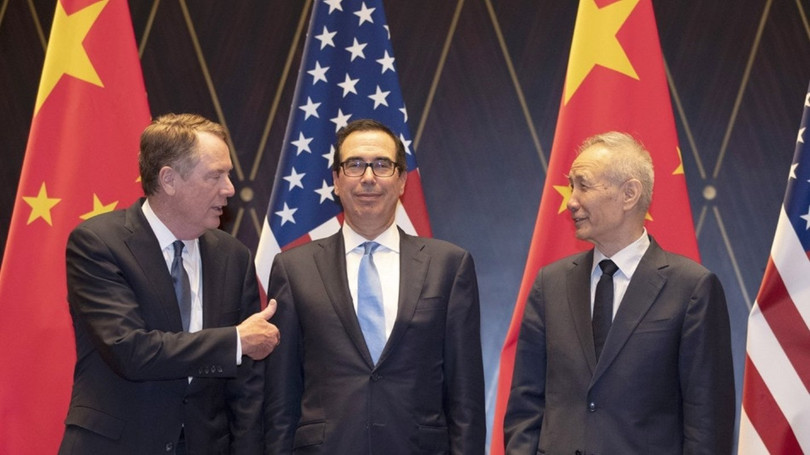 Ngày 10 và 11 tháng 10 tới, Phó Thủ tướng Trung Quốc Lưu Hạc (phải) sẽ dẫn đầu phái đoàn Trung Quốc tới Washington để đàm phán với Đại diện thương mại Robert Lighthizer và Bộ trưởng Tài chính Mỹ Steven Mnuchin (giữa)