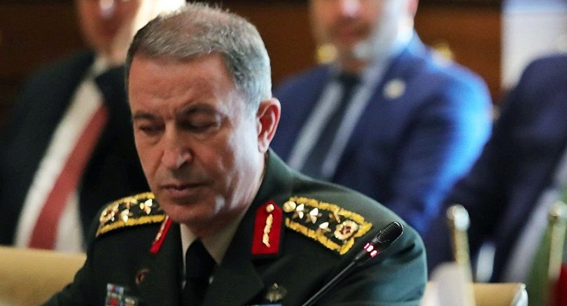 Bộ trưởng Quốc phòng Thổ Nhĩ Kỳ Hulusi Akar đe dọa sẽ tấn công lực lượng Anh trong trường hợp bất đắc dĩ.