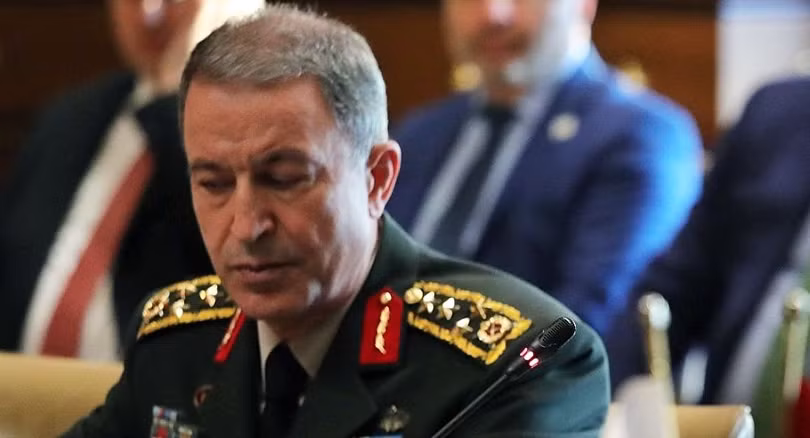 Bộ trưởng Quốc phòng Thổ Nhĩ Kỳ Hulusi Akar đe dọa sẽ tấn công lực lượng Anh trong trường hợp bất đắc dĩ.