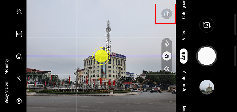 Galaxy S10 Plus tự động phát hiện bối cảnh và đưa ra tùy chỉnh tối ưu cho bức ảnh đó. Galaxy S10 Plus tự động phát hiện bối cảnh và đưa ra tùy chỉnh tối ưu cho bức ảnh đó.