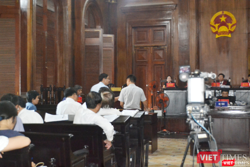 Đại diện Cục Quản lý Dược trình bày tại phiên tòa xét xử sơ thẩm lần 2 vụ án VN Pharma