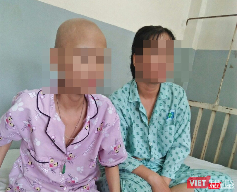 Vợ con anh H. đang điều trị ung thư tại BV Ung bướu TP.HCM