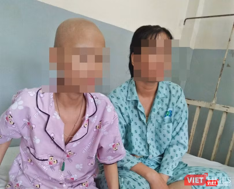 Vợ con anh H. đang điều trị ung thư tại BV Ung bướu TP.HCM