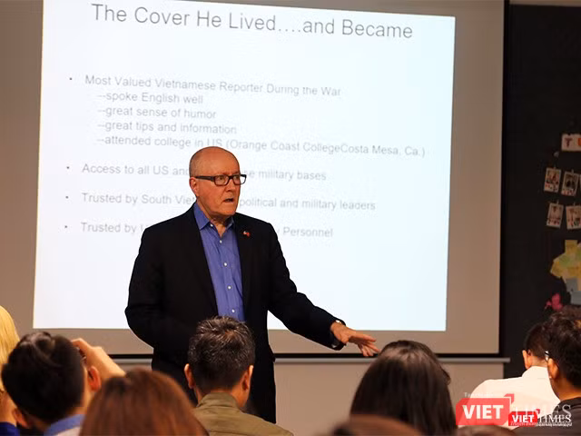 "Ẩn không ăn cắp thông tin từ người Mỹ. Ông ấy là một phóng viên, nhưng ông ấy còn là một điệp viên rất dũng cảm và có quan hệ sâu rộng".