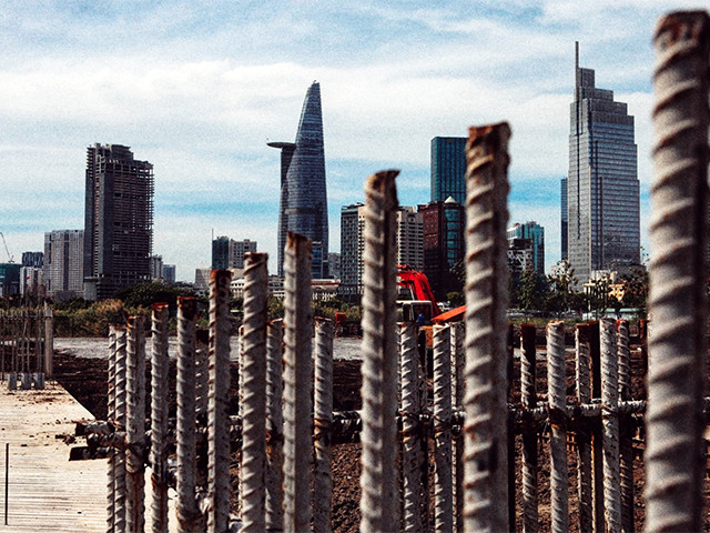 Khu đô thị mới Thủ Thiêm trong giai đoạn xây dựng nhiều năm trước. Ảnh: Mai Kỳ.