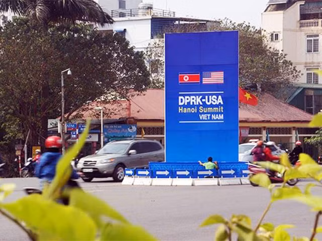 Việt Nam đang có những “cơ hội vàng” để hiện diện tích cực hơn ở các diễn đàn đầu tư quốc tế. Việt Nam đang có những “cơ hội vàng” để hiện diện tích cực hơn ở các diễn đàn đầu tư quốc tế.