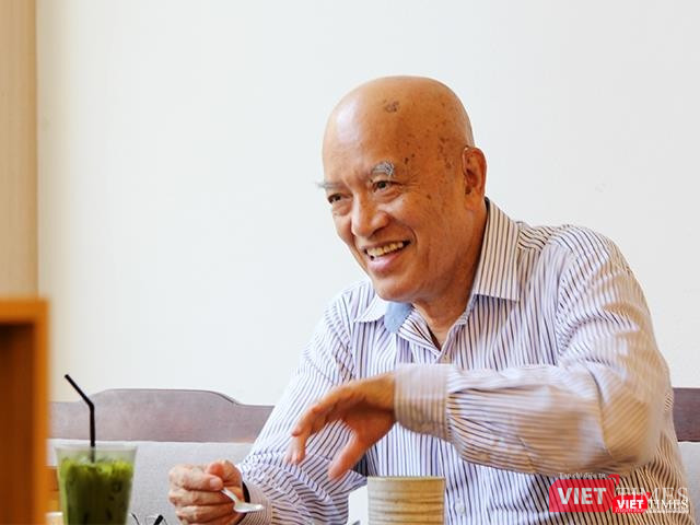 "Về lâu dài, nếu không tìm ra cách cải thiện hiệu năng của Việt Nam thì mức sống của người dân không thể tăng lên được". "Về lâu dài, nếu không tìm ra cách cải thiện hiệu năng của Việt Nam thì mức sống của người dân không thể tăng lên được".