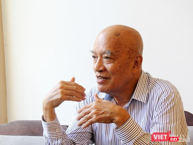 "Khi ấy, tôi không nghĩ mình sẽ có cơ hội quay trở về Việt Nam nữa". "Khi ấy, tôi không nghĩ mình sẽ có cơ hội quay trở về Việt Nam nữa".