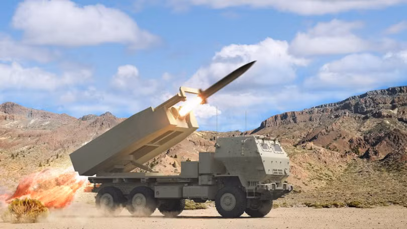 Hệ thống tên lửa đạn đạo di động PrSM của hãng Raytheon.