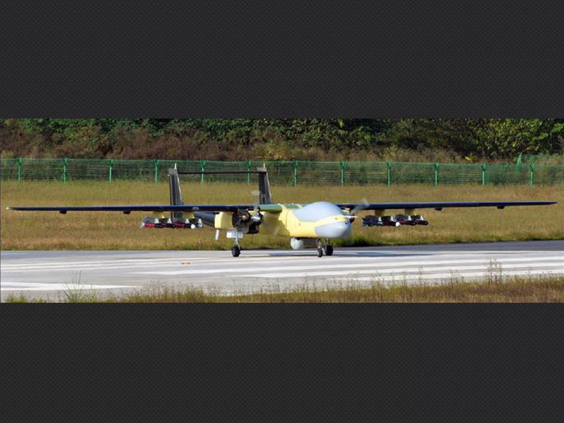 UAV trinh sát - chiến đấu TB001.