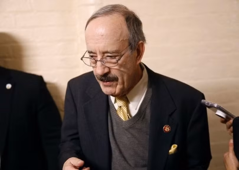 Ông Eliot Engel, Chủ tịch Ủy ban Đối ngoại Hạ viện: Dự luật gửi một thông điệp rõ ràng tới Bắc Kinh rằng họ sẽ phải chịu trách nhiệm nếu can thiệp vào tự do tôn giáo của Tây Tạng. Ông Eliot Engel, Chủ tịch Ủy ban Đối ngoại Hạ viện: Dự luật gửi một thông điệp rõ ràng tới Bắc Kinh rằng họ sẽ phải chịu trách nhiệm nếu can thiệp vào tự do tôn giáo của Tây Tạng.