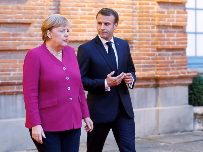 Việc lôi kéo Đức và Pháp đang trở thành vấn đề cốt lõi trong cuộc đấu "hợp tung, liên hoành" của Trung Quốc và Mỹ ở châu Âu. Việc lôi kéo Đức và Pháp đang trở thành vấn đề cốt lõi trong cuộc đấu "hợp tung, liên hoành" của Trung Quốc và Mỹ ở châu Âu.