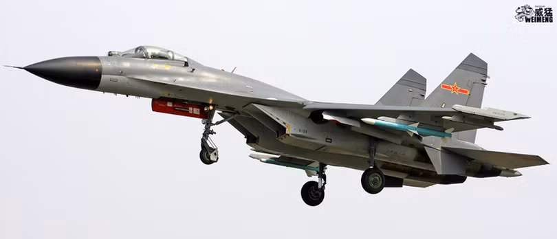 Máy bay tiêm kích J-11B được Trung Quốc sao chép từ nguyên mẫu Su-27 của Nga.
