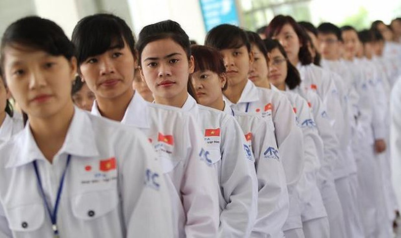 Người Việt Nam đang vay nợ nhiều bậc nhất thế giới để lấy tiền đi xuất khẩu lao động. (Ảnh: Internet)