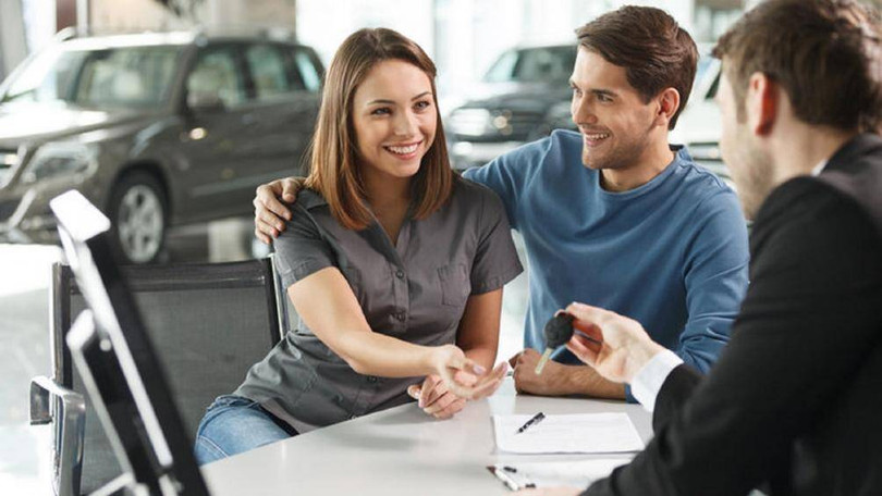 Đừng quá vui mừng với giá hời mà bỏ qua các thủ tục không kém phần quan trọng như ký hợp đồng chuyển nhượng