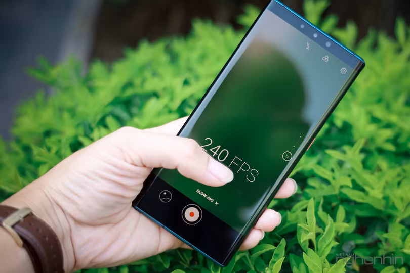 Trên tay Mate 30 Pro vừa về Việt Nam: thiết kế cân đối, nhiều cái mới, giá từ 23 triệu ảnh 10