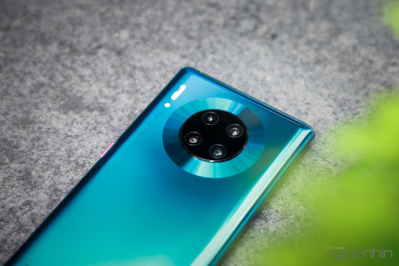 Trên tay Mate 30 Pro vừa về Việt Nam: thiết kế cân đối, nhiều cái mới, giá từ 23 triệu ảnh 2