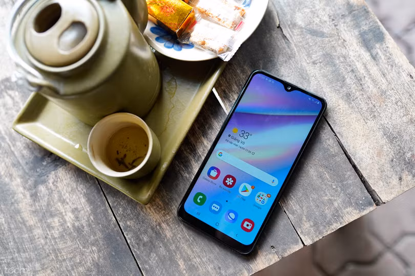 Galaxy A10s cũng là một lựa chọn vừa tầm cho người mới sử dụng smartphone