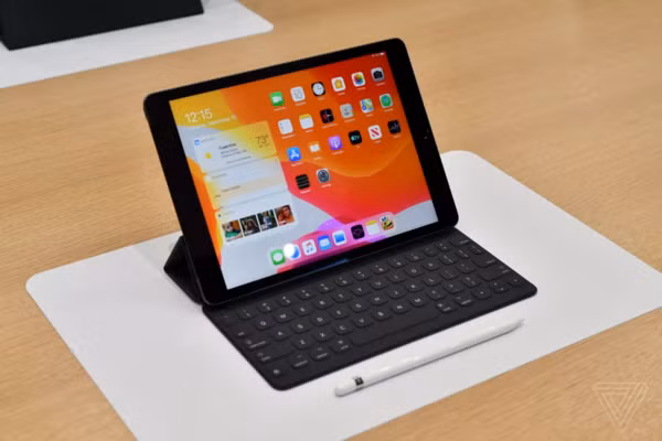 iPad 10.2 inch ra mắt: Dùng được bút Apple Pencil, giá 329 USD