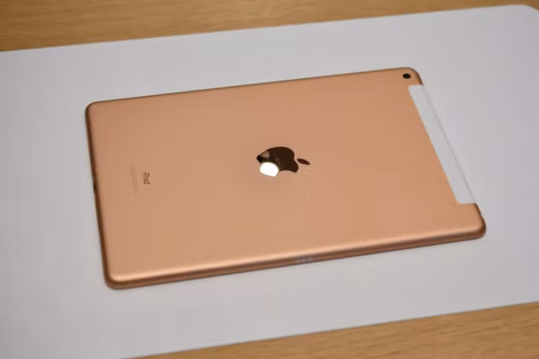 iPad 10.2 inch ra mắt: Dùng được bút Apple Pencil, giá 329 USD