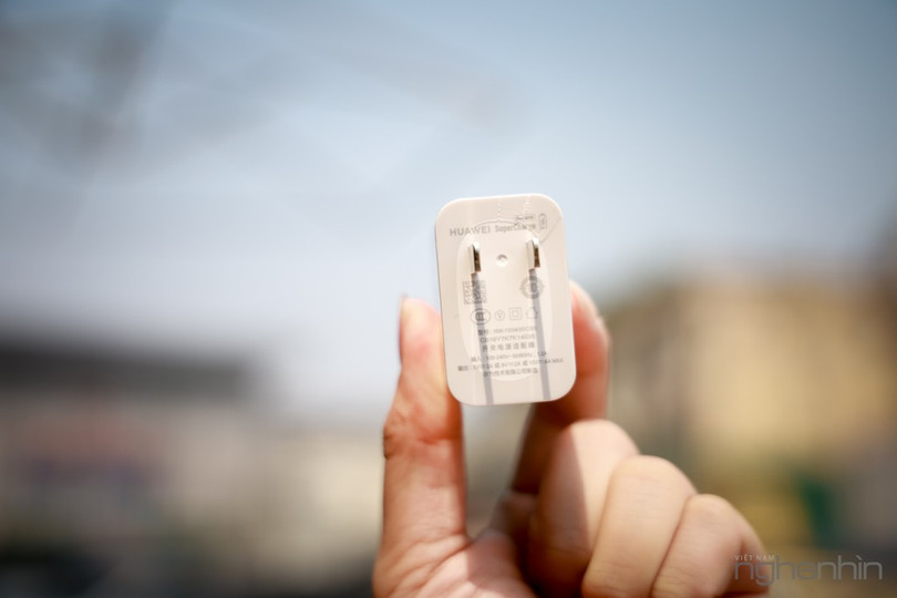 Trên tay Mate 30 Pro vừa về Việt Nam: thiết kế cân đối, nhiều cái mới, giá từ 23 triệu ảnh 12