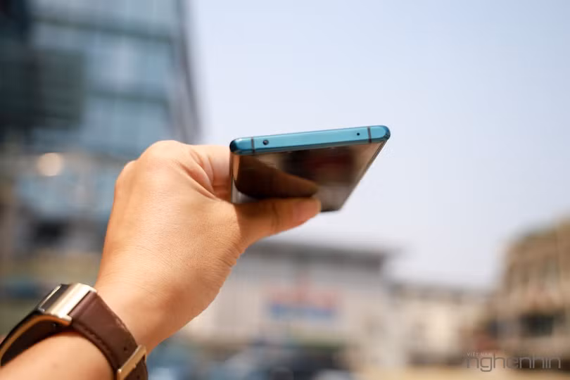 Trên tay Mate 30 Pro vừa về Việt Nam: thiết kế cân đối, nhiều cái mới, giá từ 23 triệu ảnh 15