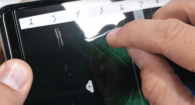 Samsung Galaxy Fold vẫn chưa ổn sau màn thử nghiệm độ bền ảnh 2