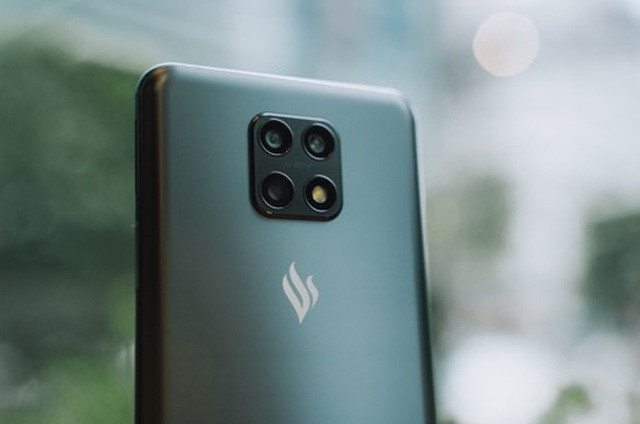 Điện thoại Vsmart Aris 5G. Ảnh: Dân Trí Ảnh: Dân Trí