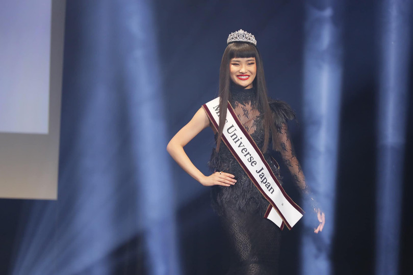 Ako Kamo - sinh viên 21 tuổi - đoạt vương miện Miss Universe Japan trong đêm chung kết tối 22/8 ở Tokyo, Nhật. Ảnh: MUJ