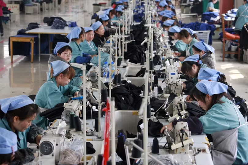 Trước viễn cảnh Mỹ tăng thuế suất với hàng Trung Quốc nhập khẩu, nhiều công ty tư nhân Trung Quốc đứng trước lựa chọn hoặc di dời ra nước ngoài hoặc đóng cửa Trước viễn cảnh Mỹ tăng thuế suất với hàng Trung Quốc nhập khẩu, nhiều công ty tư nhân Trung Quốc đứng trước lựa chọn hoặc di dời ra nước ngoài hoặc đóng cửa