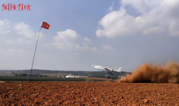 Máy bay không người lái (UAV) trang bị cho tiểu đoàn trinh sát của lữ đoàn