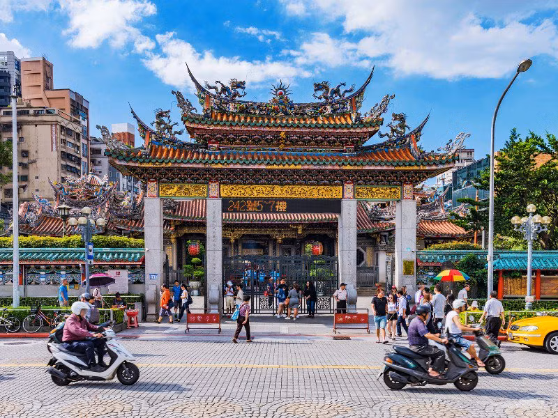 Longshan Temple