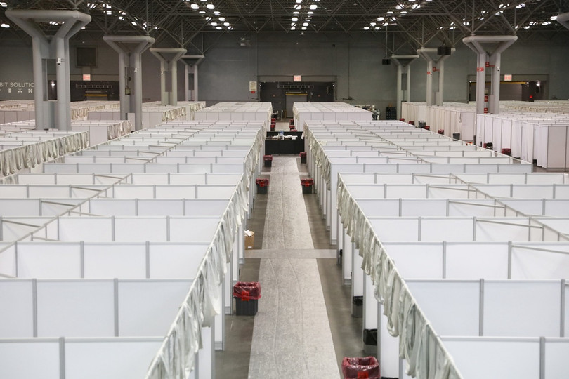 Bệnh viện 1.000 giường đã hoàn thành, các bệnh nhân nằm trong ô riêng có vách ngăn (Ảnh: AP). Bệnh viện 1.000 giường đã hoàn thành, các bệnh nhân nằm trong ô riêng có vách ngăn (Ảnh: AP).