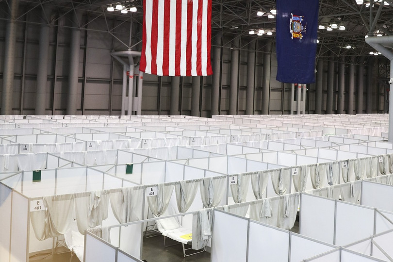 Bệnh viện tạm 1000 giường ở Manhattan (Ảnh: Tân Hoa xã). Bệnh viện tạm 1000 giường ở Manhattan (Ảnh: Tân Hoa xã).