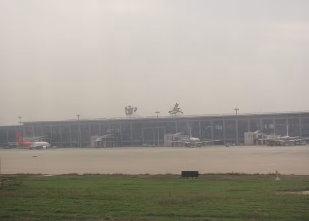 Sân bay Tây An, nơi có chuyến bay chở 28 người bệnh nhập cảnh từ Nga hôm 19/4 (Ảnh: DF). Sân bay Tây An, nơi có chuyến bay chở 28 người bệnh nhập cảnh từ Nga hôm 19/4 (Ảnh: DF).