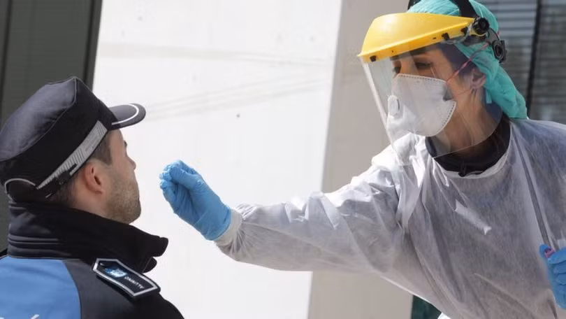 Nhu cầu về vật tư y tế của châu Âu đang tăng rất nhanh (Ảnh: AFP).