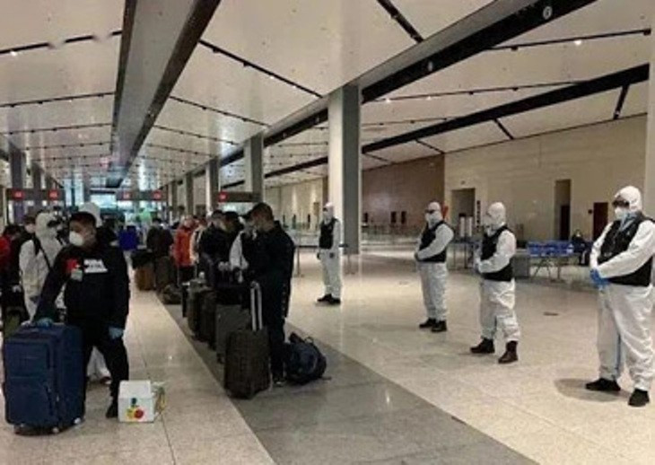 Người Trung Quốc từ Nga về nhập cảnh Hắc Long Giang, nhiều người đã nhiễm bệnh (Ảnh: Guancha).