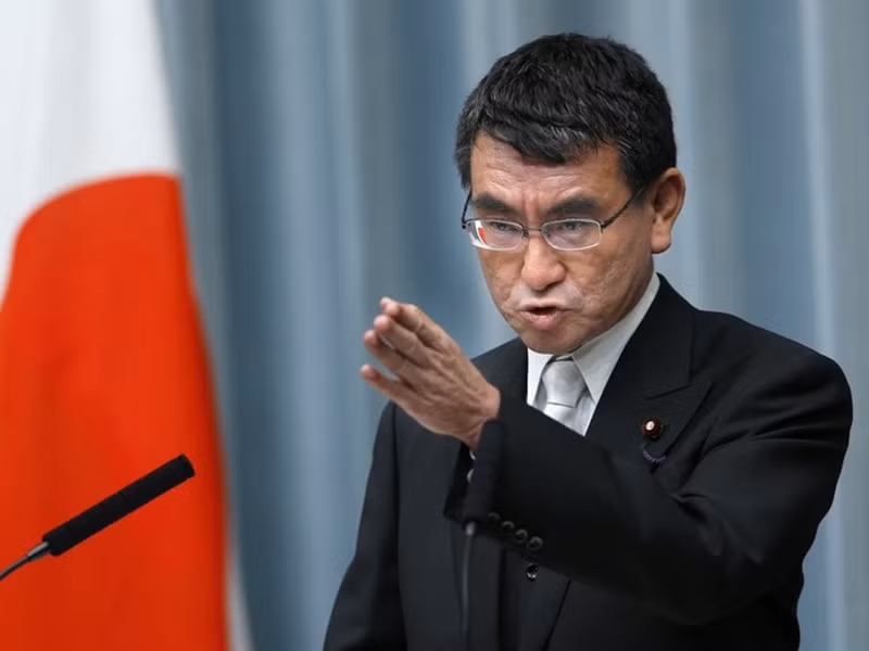 Tối 13/4, Bộ trưởng Quốc phòng Nhật Bản Taro Kono kịch liệt lên án hoạt động quân sự của Trung Quốc (Ảnh: Singtao).