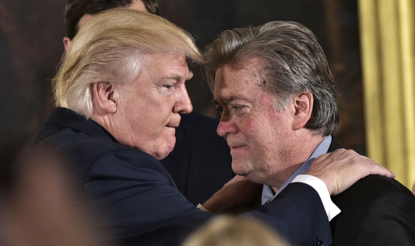 Ông Bannon và Tổng thống Trump khi còn mặn nồng (Ảnh: Getty). Ông Bannon và Tổng thống Trump khi còn mặn nồng (Ảnh: Getty).