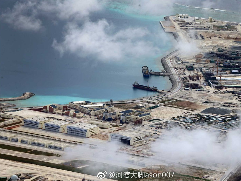Đảo nhân tạo Xu Bi Trung Quốc lấp biển, xây dựng trái phép ở Trường Sa (Ảnh: Weibo). Đảo nhân tạo Xu Bi Trung Quốc lấp biển, xây dựng trái phép ở Trường Sa (Ảnh: Weibo).